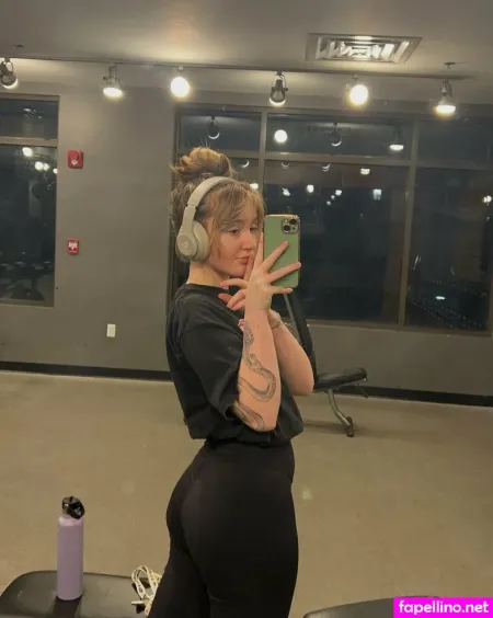 Hiraethrl OnlyFans Thumbnail #dij2UGrepd