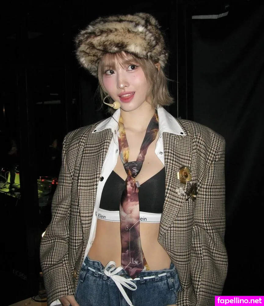 TWICE, momo Nude Leaked OnlyFans Photo #JpzaIXwKsf