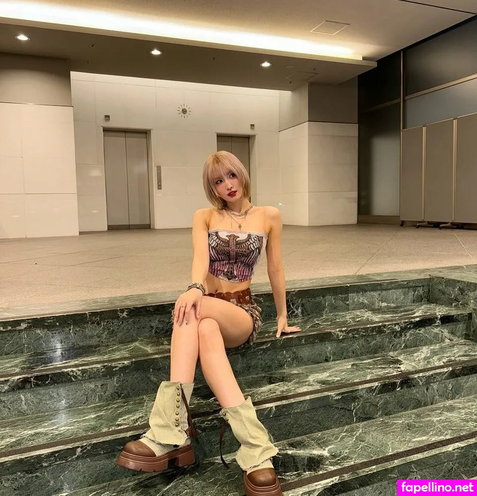 TWICE, momo Nude Leaked OnlyFans Photo #o78M4RLIe2