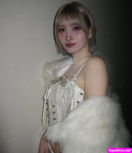 Hirai Momo Main Profile Photo