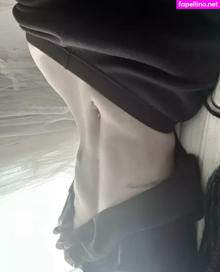 Hirarilily OnlyFans Thumbnail #0KinSm9rYR