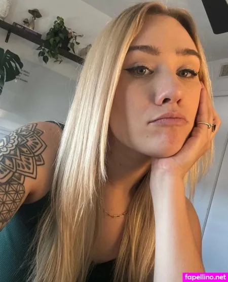 Hiscarlettt OnlyFans Thumbnail #pAzIPfA3tk