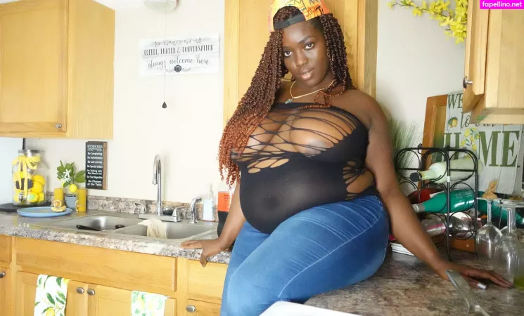 Hisfantasies OnlyFans Thumbnail #0yX5YaxBGi