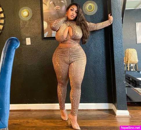 Hispanic OnlyFans Thumbnail #nSflLt6vPy