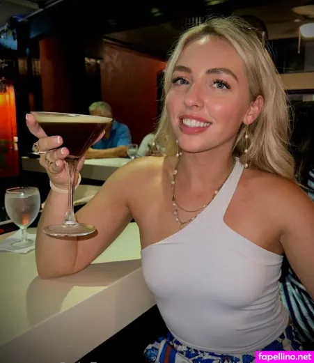 Hitheremiami OnlyFans Thumbnail #8dLTZJmVYX