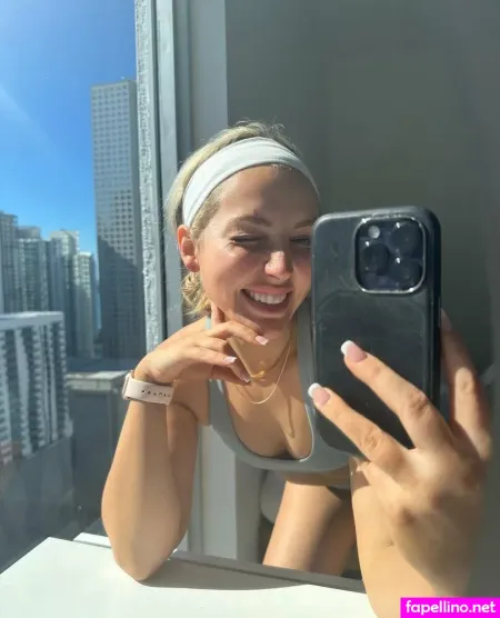 Hitheremiami OnlyFans Thumbnail #FruWxRlUjq