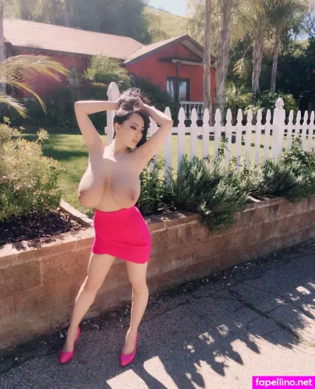 Hitomi Official OnlyFans Thumbnail #nzfhuCQnlD