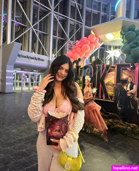 Hixra Asmr OnlyFans Thumbnail #Drh1XtBMSv