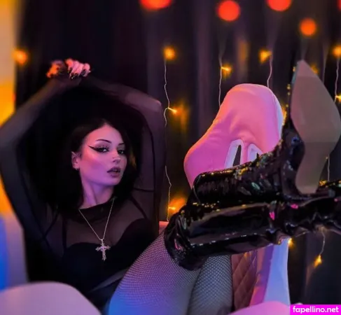 Hlestovaa Main Profile Photo