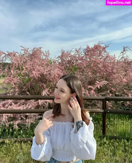 Ho11y Girl OnlyFans Thumbnail #0POB4cYkzJ