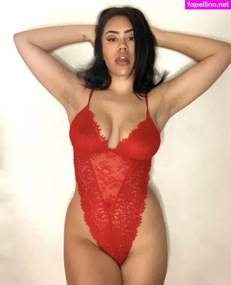 Hoehuxtable OnlyFans Thumbnail #zg2W7RrXw5