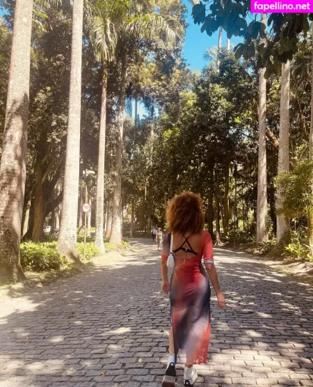 Hoelessbian OnlyFans Thumbnail #81iQPa2xxU