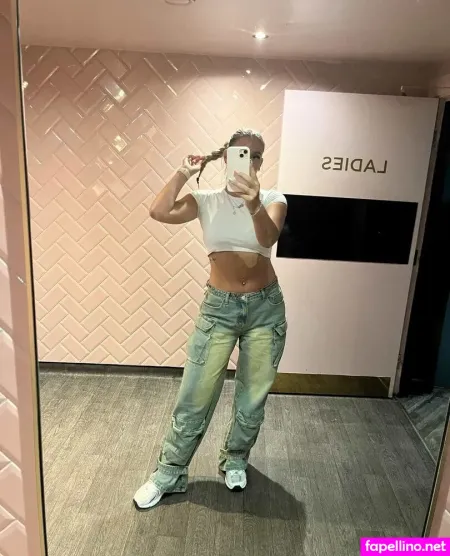 Hol Grace OnlyFans Thumbnail #BnN8qb5xKF