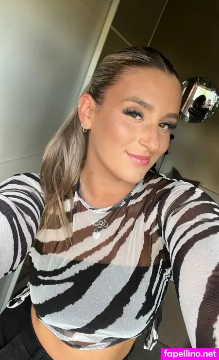 Hol Grace OnlyFans Thumbnail #Uins4E6NIW