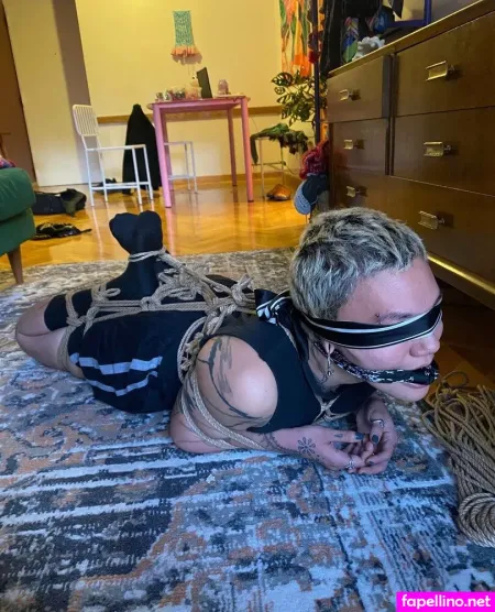 Holdmyluna OnlyFans Thumbnail #QO1EXzDrJW