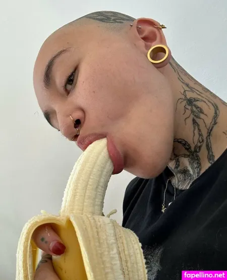 Holdmyluna OnlyFans Thumbnail #dQke4CErxw