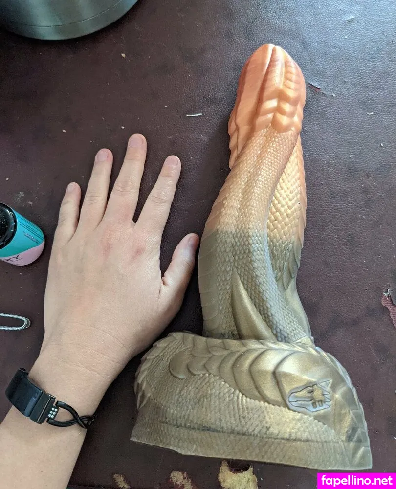 holelottolove, livingtinywithawolf Nude Leaked OnlyFans Photo #FpFhmkuCZV