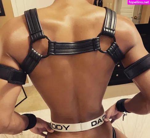 Holetrainerleo OnlyFans Thumbnail #z5wnHjtd4A