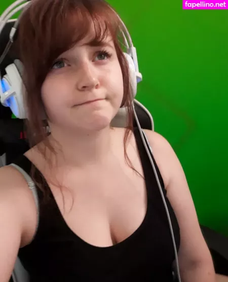 Holiwhirl OnlyFans Thumbnail #MCPShS2FUc