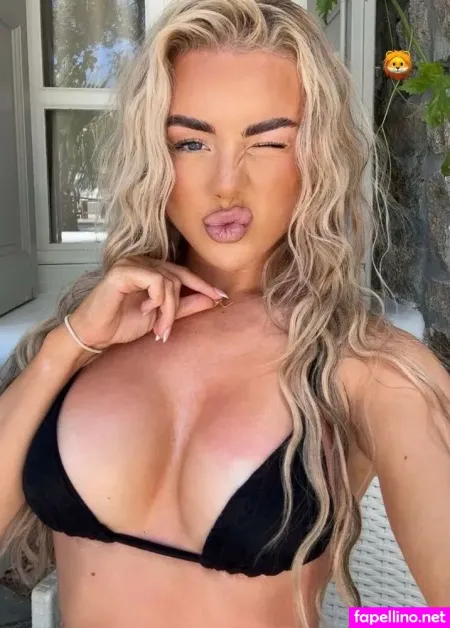 Holl Elizabeth OnlyFans Thumbnail #zm0lNvLRJH