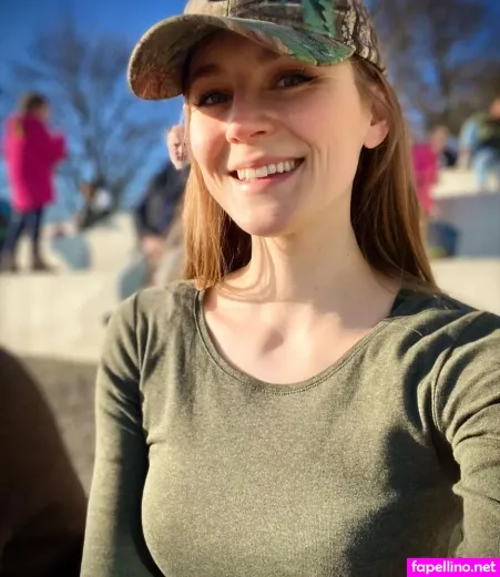 Holla Die Wildfee OnlyFans Thumbnail #3EOCkFC7dc