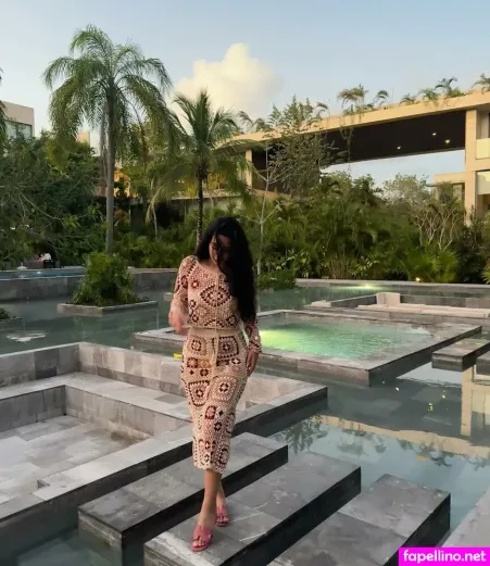 Holla4adolla OnlyFans Thumbnail #G4ywnPgQL4