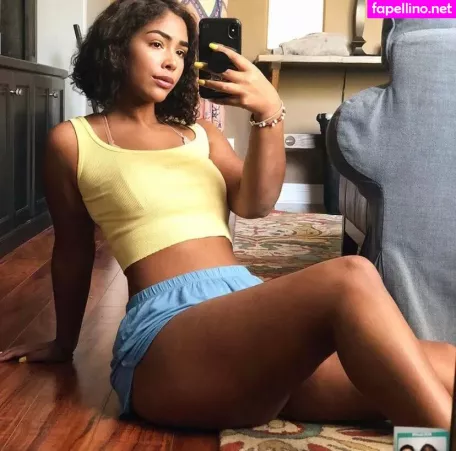 Holland Hoelland OnlyFans Thumbnail #3dNwwSnBKp