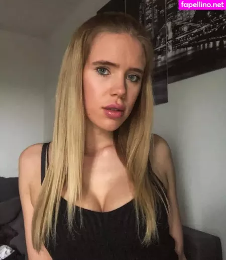 Hollaura OnlyFans Thumbnail #4whjlKMOZ4