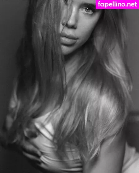 Hollaura OnlyFans Thumbnail #vNxlW7LpFg