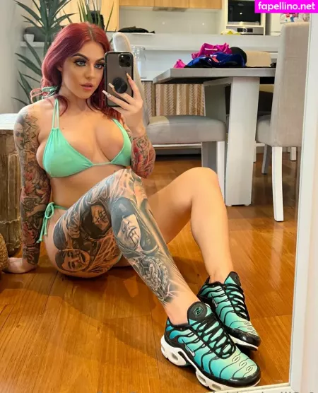Holli Curtis OnlyFans Thumbnail #WzM0sfoMee