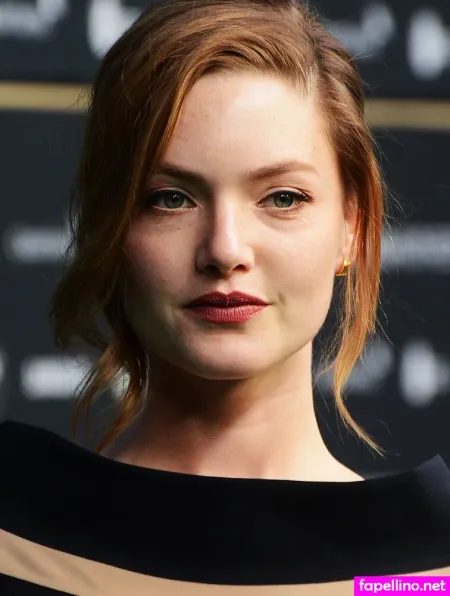 Holliday Grainger OnlyFans Thumbnail #Qsg900oklg