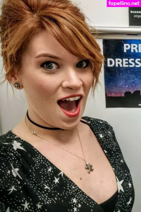Hollie Bennett OnlyFans Thumbnail #4XLc71TH5T