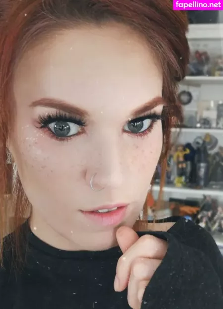 Hollie Bennett OnlyFans Thumbnail #KH0hbZX7NI