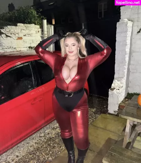 Hollie H OnlyFans Thumbnail #OAi4HZbz9d
