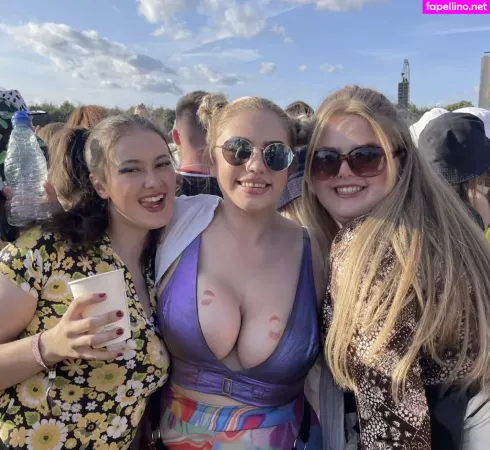 Hollie H OnlyFans Thumbnail #TOHay9DwW6