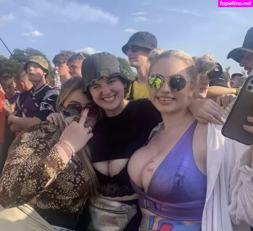 Hollie H OnlyFans Thumbnail #cFlZcNJnUI