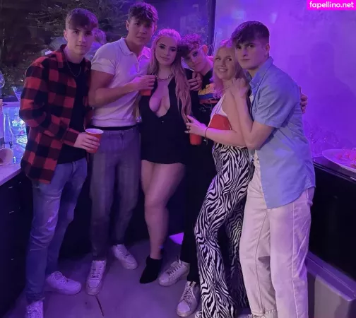 Hollie H OnlyFans Thumbnail #nnSzECGWi4
