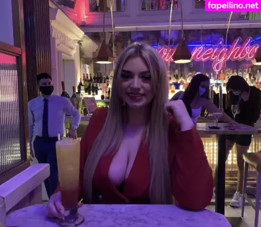 Hollie H OnlyFans Thumbnail #wNhdtuaZdP