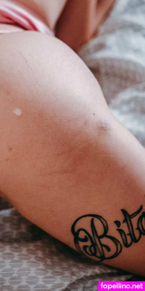 hollie.piefree, hollypetrie Nude Leaked OnlyFans Photo #b8TM0Ea04b