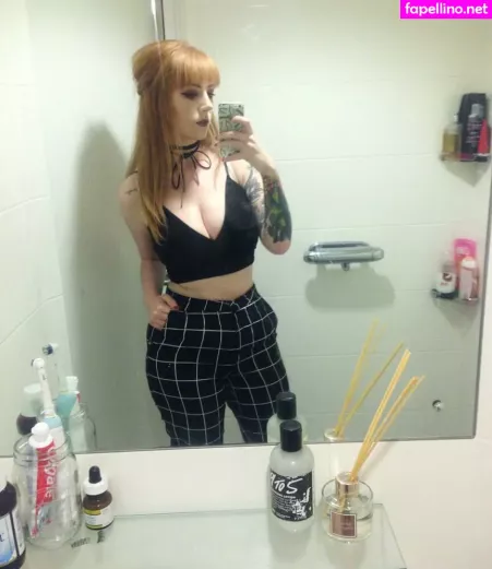 Hollie Rutter OnlyFans Thumbnail #10DQfUuw2A