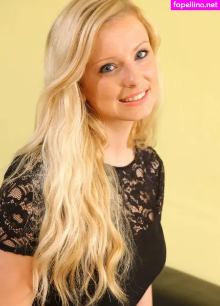 Hollie Sparrow OnlyFans Thumbnail #CFbstg4vgD