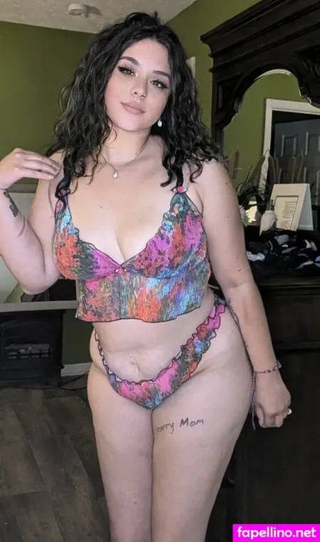 Hollieboo 1 OnlyFans Thumbnail #XMNzV1JerP