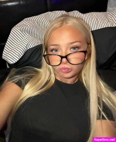 Holliechamberlain OnlyFans Thumbnail #hdT4oXnYMf