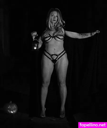 Holliess OnlyFans Thumbnail #abl32ZuzSX