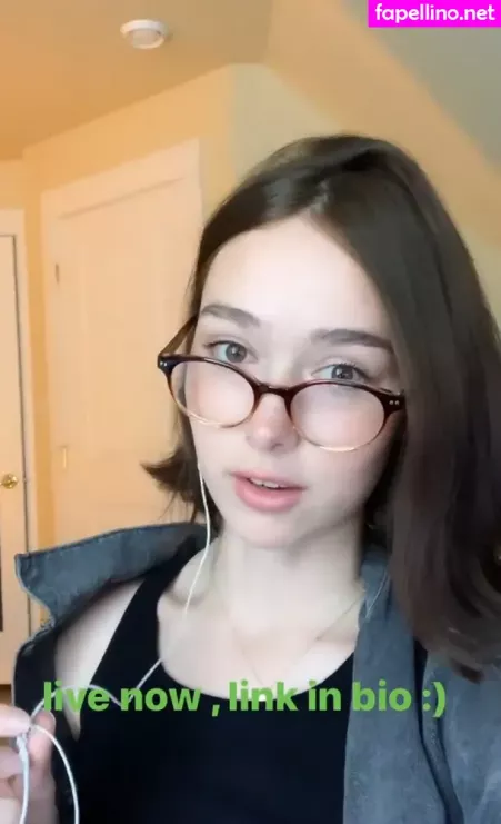 Holls8 OnlyFans Thumbnail #VMVuzsPmm1