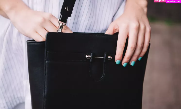 Holls8 OnlyFans Thumbnail #gUWN5MgbQO