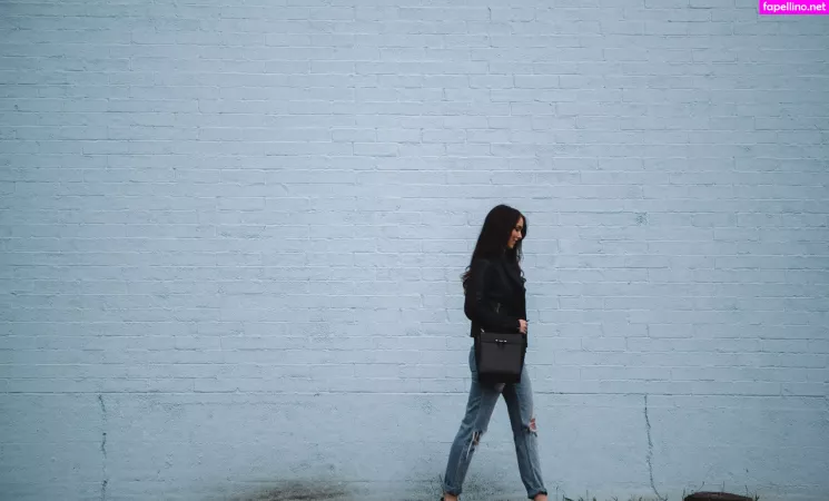 Holls8 OnlyFans Thumbnail #w7ZlHCU8vP