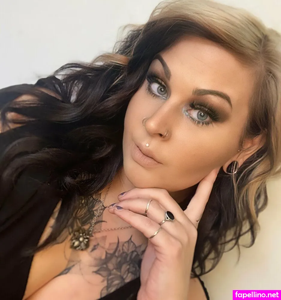 hollsfreepage, hollylouisefry Nude Leaked OnlyFans Photo #unzGcaITp6