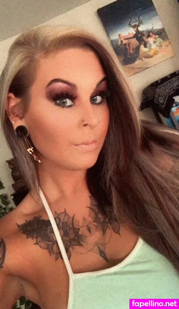 hollsfreepage, hollylouisefry Nude Leaked OnlyFans Photo #yfrPFEO4pw