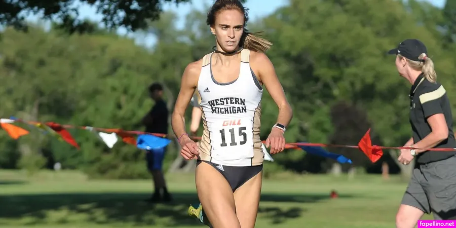 Holly Blowers OnlyFans Thumbnail #VVekplauBR